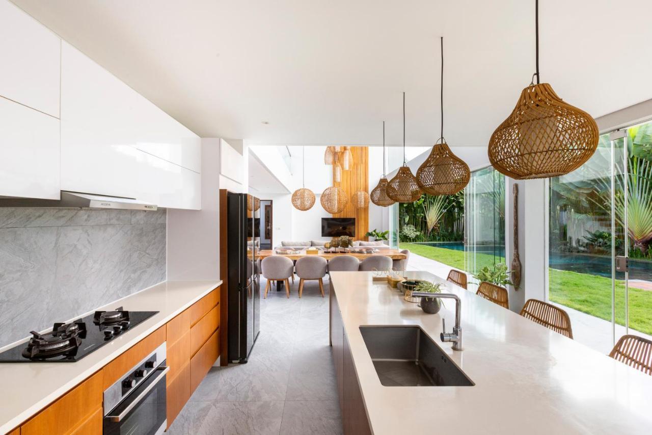 The Jendela House Villa Canggu Buitenkant foto